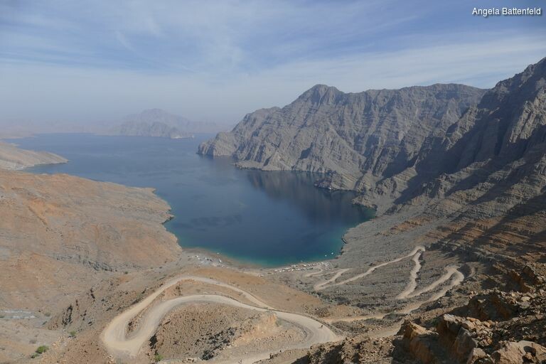 5hrag4mtw_rectangle-768x768-0x0-0x0