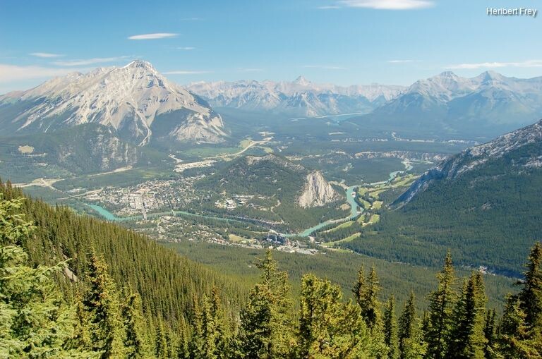 53uez97bt_rectangle-768x768-0x0-0x0