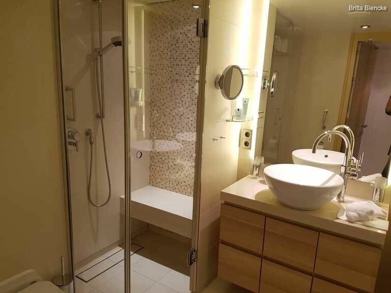 5i8qblslo_rectangle-768x768-0x0-0x0