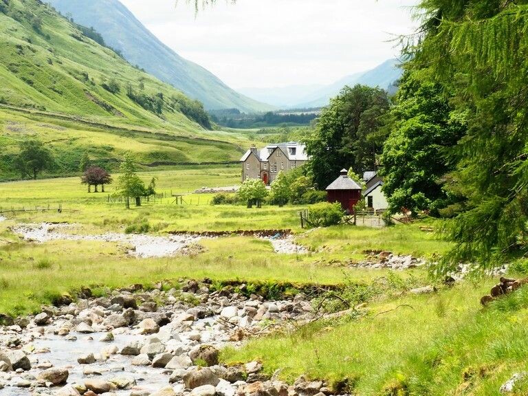 5jhn0moqr_rectangle-768x768-0x0-0x0