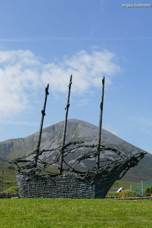 5788lvcqh_rectangle-768x768-0x0-0x0