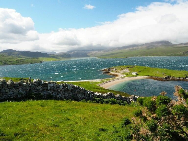 5jhn07pih_rectangle-768x768-0x0-0x0