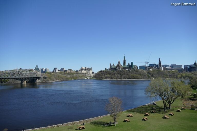 57921wxle_rectangle-768x768-0x0-0x0