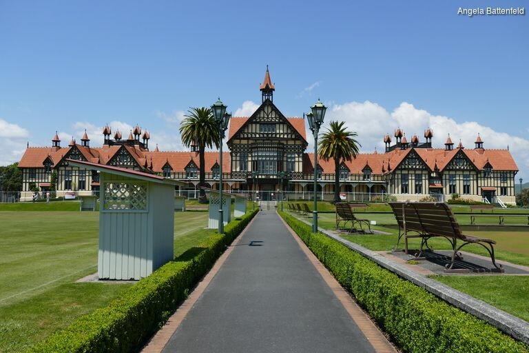 5dorlrm0i_rectangle-768x768-0x0-0x0